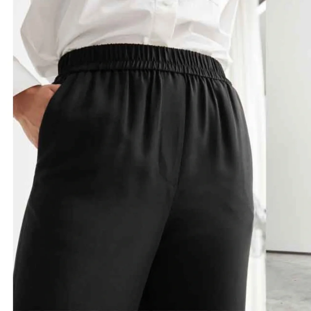 & Other Stories Wide Leg Elastic Waistband Pant 4 - Picture 2 of 5